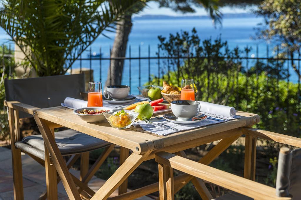 大法官叙弗朗酒店 Le Le Rayol-Canadel-sur-Mer 外观 照片